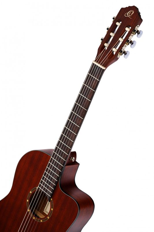 Ortega RCE125MMSN Klassisk gitar 4/4 Size, med mik, Thin, Slim Neck