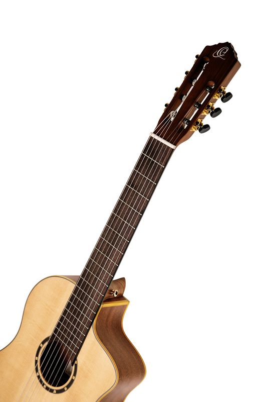 Ortega RCE133-7 Klassisk gitar m.mik, 4/4 Size, 7-strängad