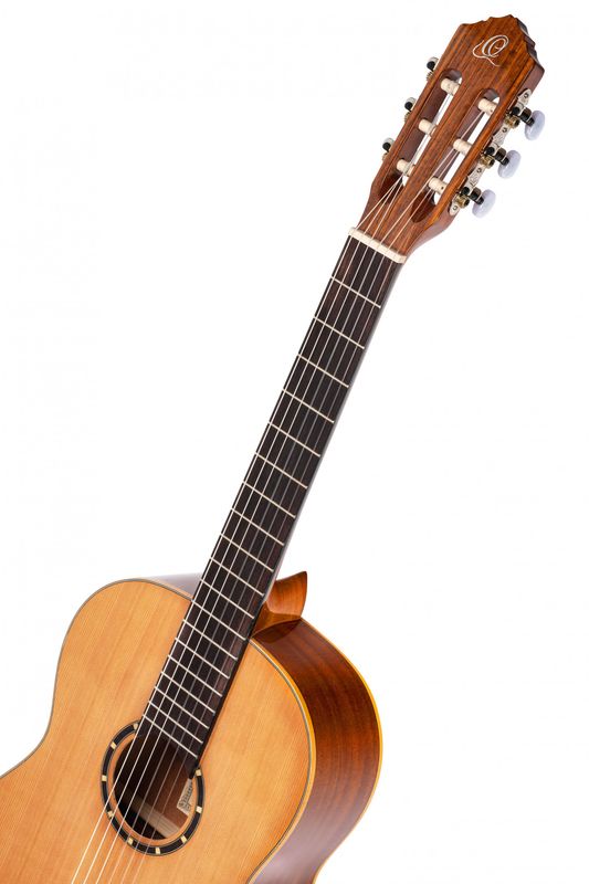 Ortega R122G Klassisk gitar 4/4 Size, Gloss finish