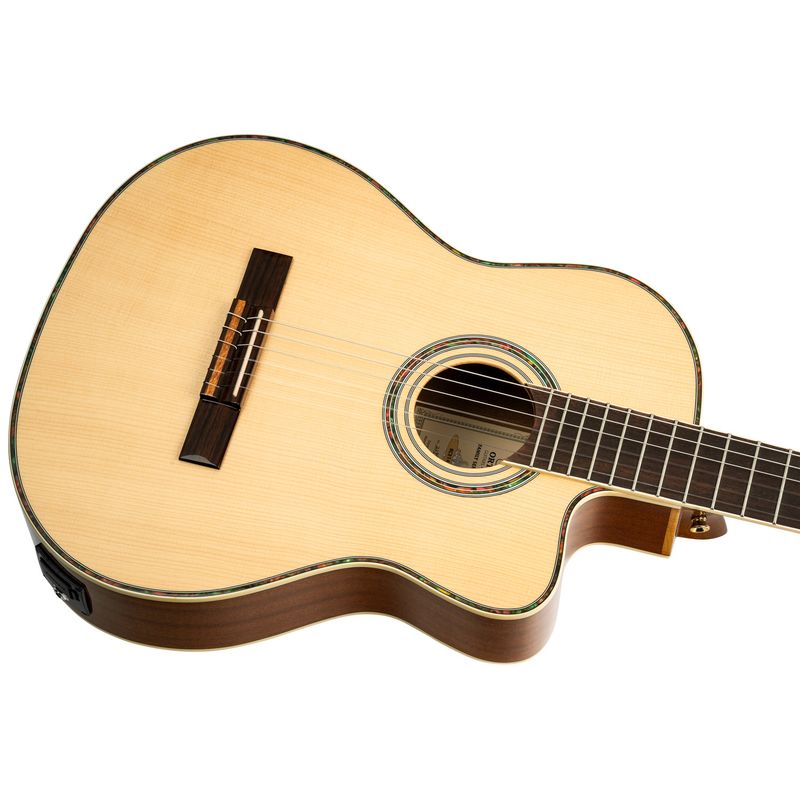 Ortega RCE141NT Klassisk gitar 4/4 Size, med mik, Gloss Natural