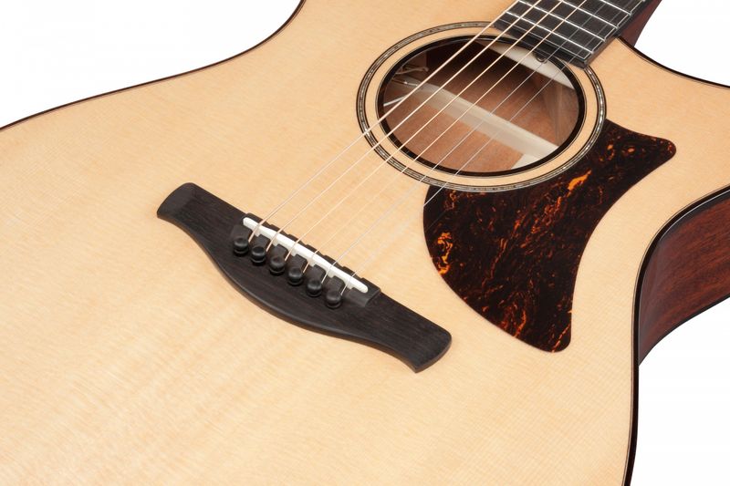 Ibanez AAM700CE-NT Western gitar m.mik, cutaway & case, Advanced Auditorium