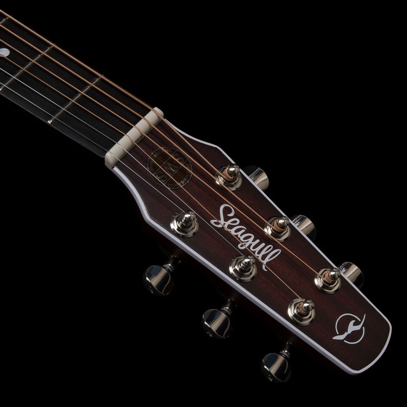 Seagull Maritime SWS CH CW SG Presys II Concert Hall Guitar