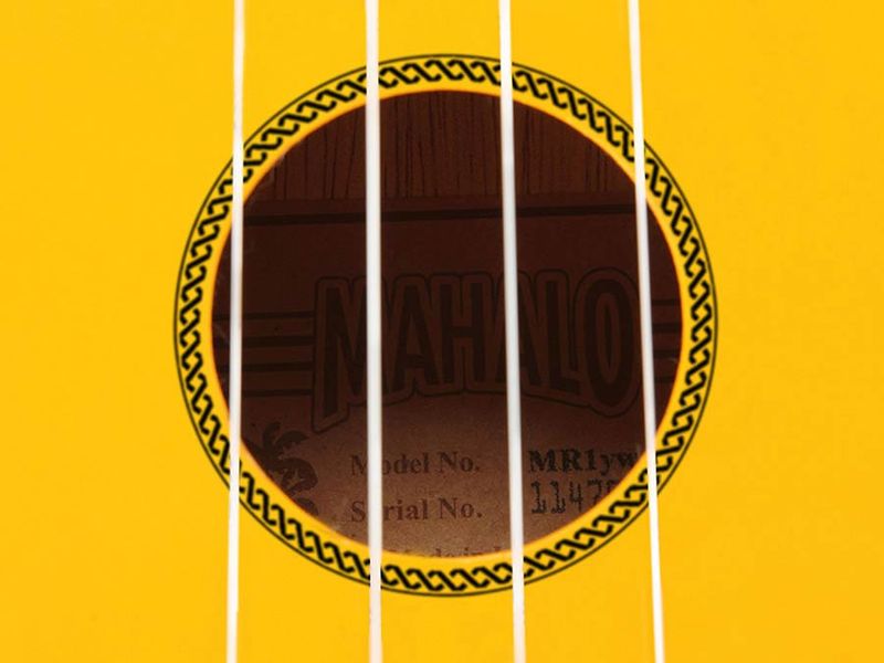 Mahalo Rainbow Series, soprano ukulele, yellow, with bag