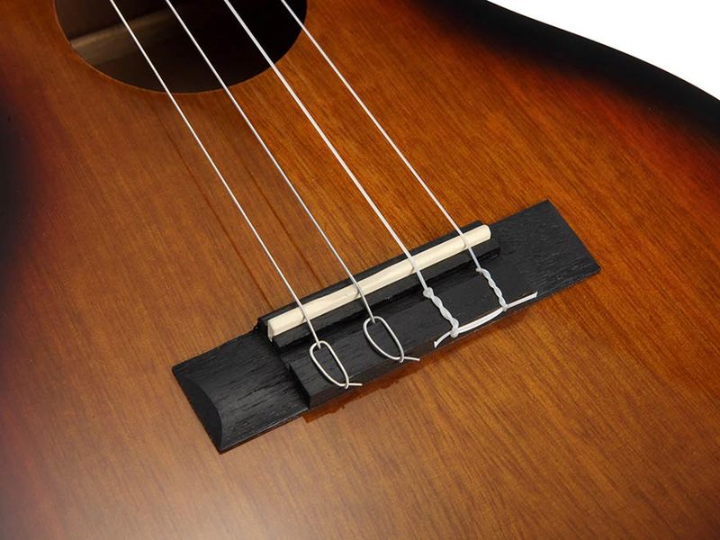 Mahalo Java Series, baritone ukulele, 3 tone sunburst, with padded bag & strap