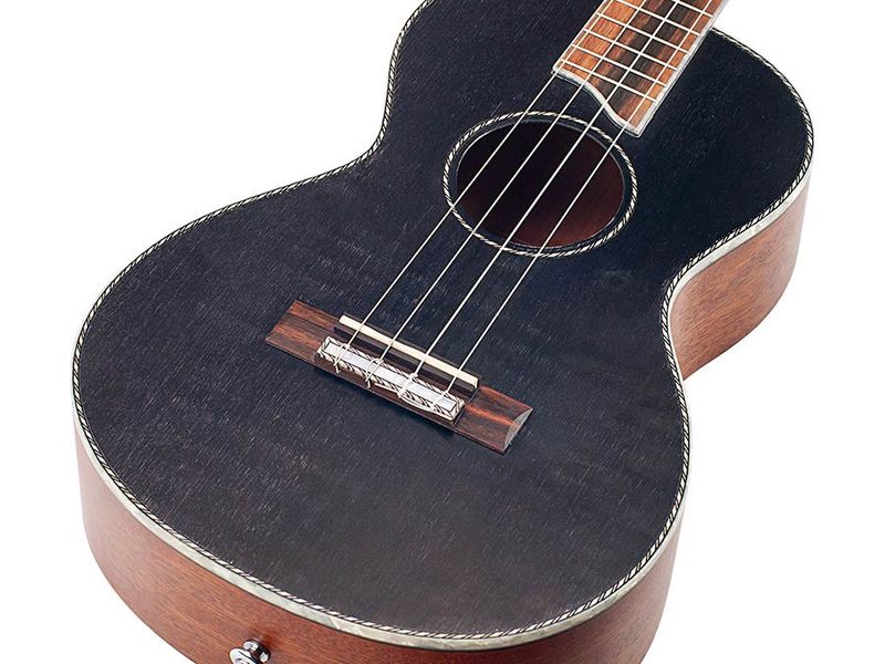 Mahalo Pearl Series, solid top baritone ukulele, with MEQ2 9v preamp, black, with bag