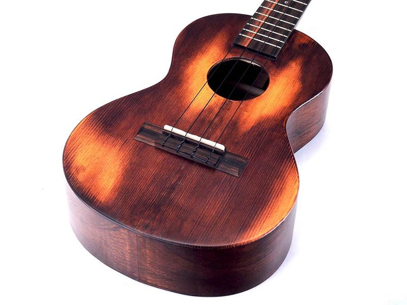 Mahalo Historic Series, all solid tenor ukulele, historic brown, with heavy duty bag