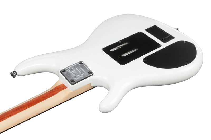 Ibanez JS2480-WH Elgitar med hardcase, Prestige Joe Satriani Signatur