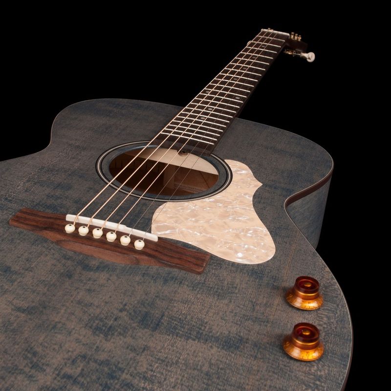 Art & Lutherie Legacy Denim Blue Q-Discrete