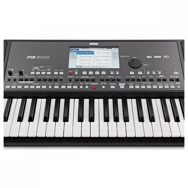 KORG Pa600 Arranger Keyboard