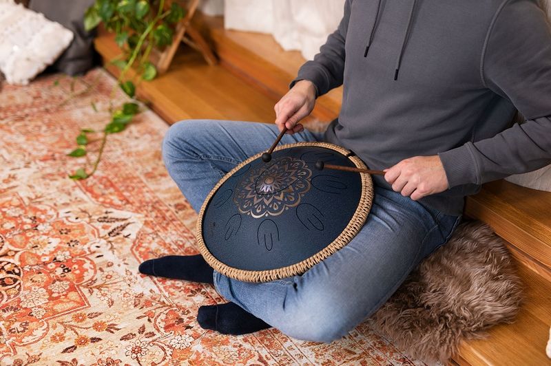 Meinl OSTD2NBE Octave Steel Tongue Drum D Amara Engraved, Navy