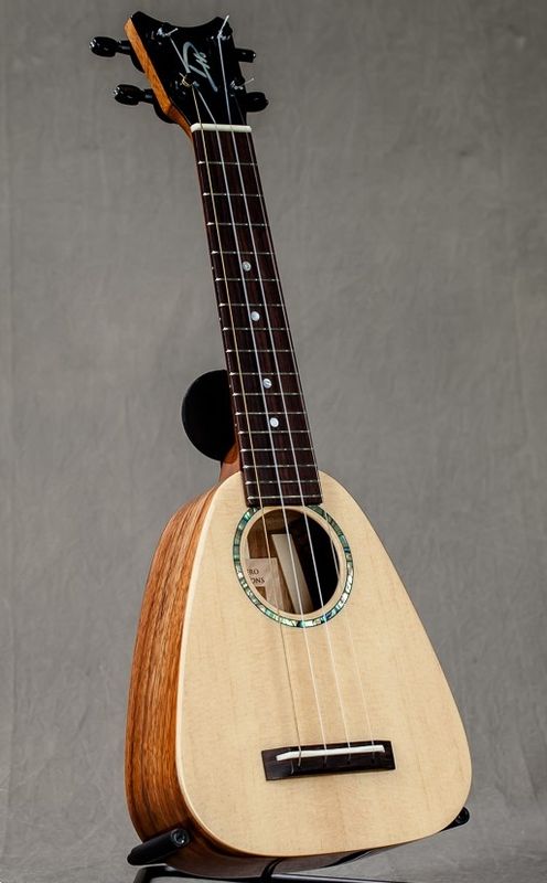 Romero XS Soprano - Spruce/Koa