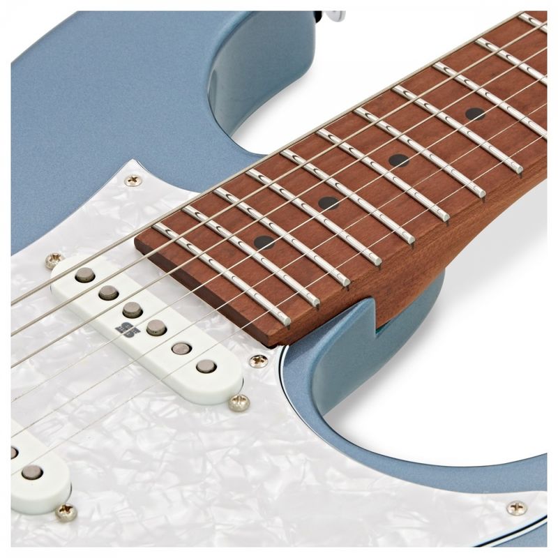 Ibanez AZ2204-ICM Ice Blue Metallic m/koffert